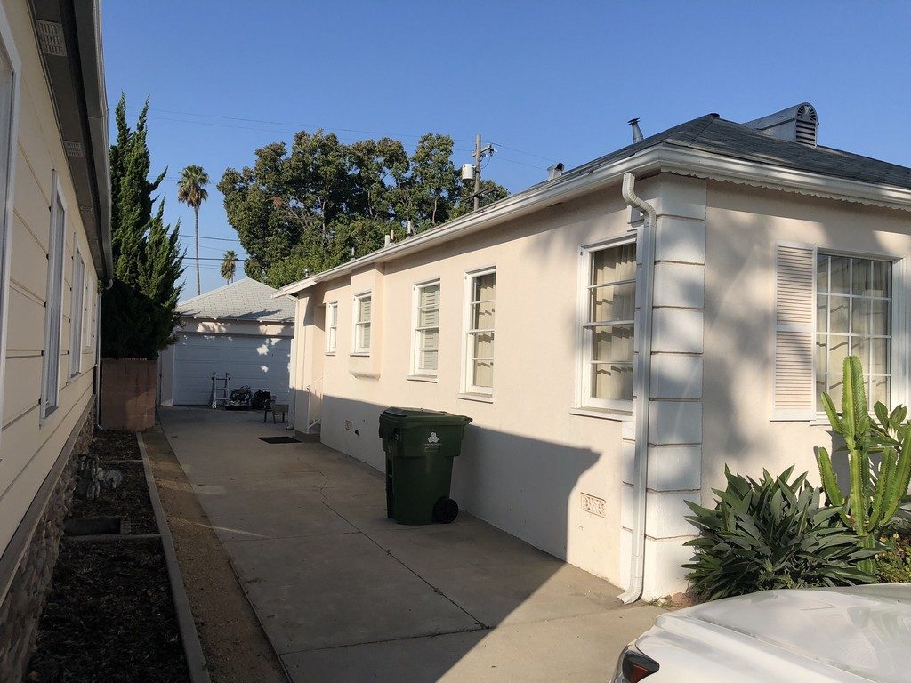 do house painting in Los Angeles